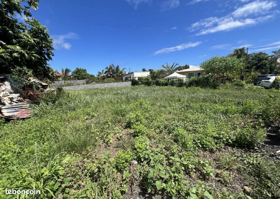 Terrain 349 m² · à Saint-André · 349 m² · 103 900 €