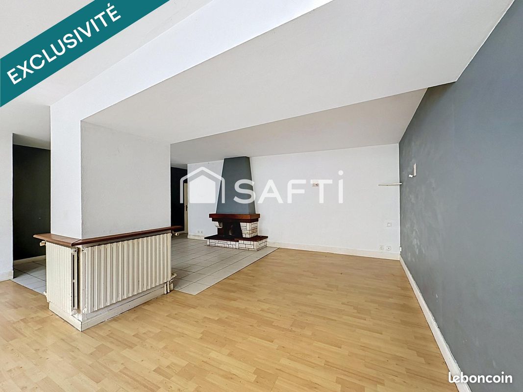 Maison 7 pièces 190 m² · à Aubigné-Racan · 190 m² · 97 000 €