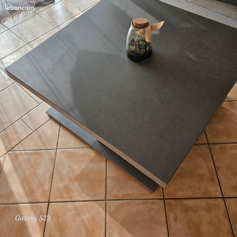 Table carré salon (image 1)