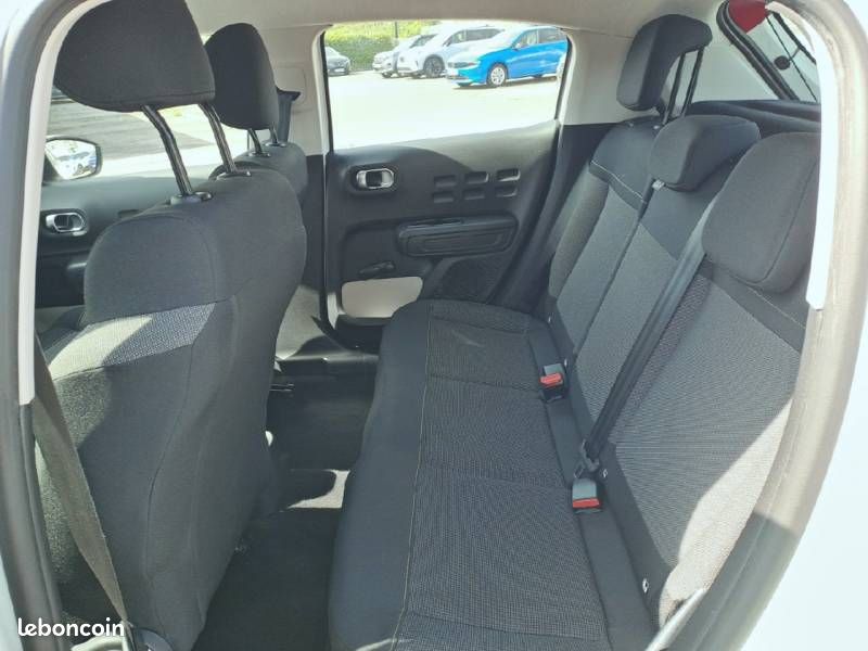 Citroën C3 PureTech 82 S&S BVM5 Graphic (image 10)