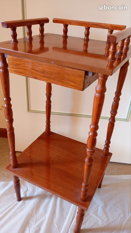 Petit chevet ou petit meuble d'entrée (image 2)