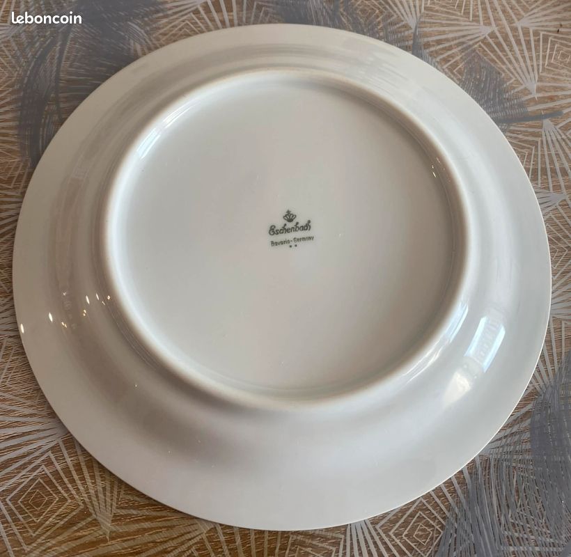 Dessertservies (12) - Assiettes Dessert " Région"- Porcelaine française, Filet Doré.Mid- Century
