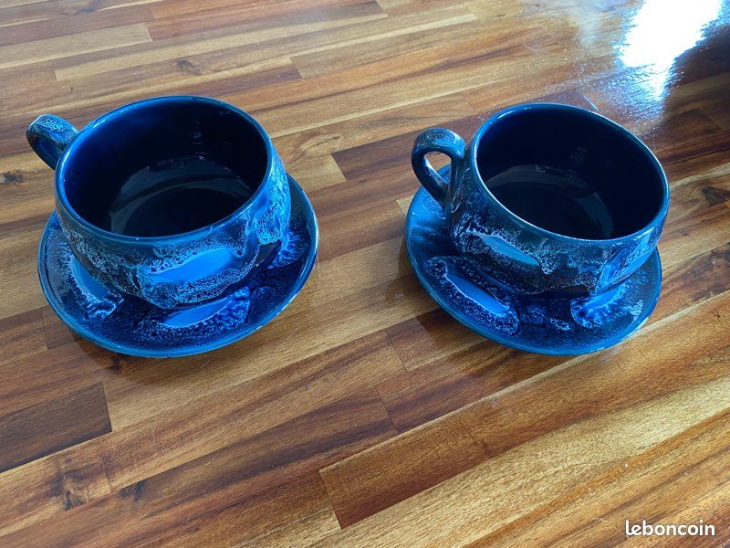 Lot De 2 Tasses Vintage En Faïence De Vallauris, Roger Et Odette, Made In France