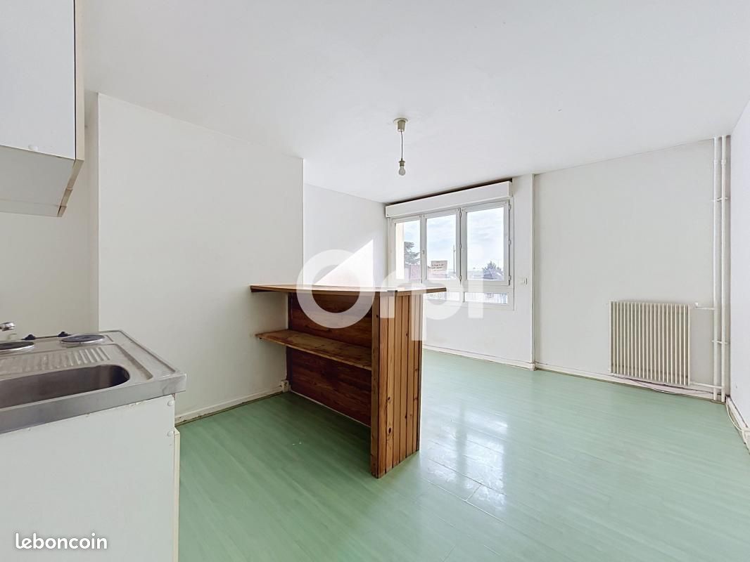 Appartement 1 pièce 25 m² · à Longjumeau · 25 m² · 650 €/mois