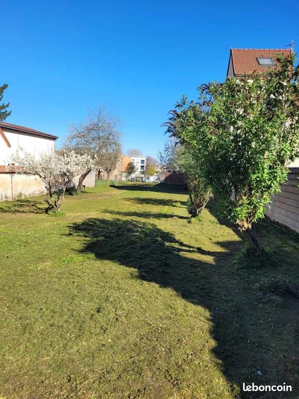 Terrain 649 m² · à Combs-la-Ville · 649 m² · 184 000 €