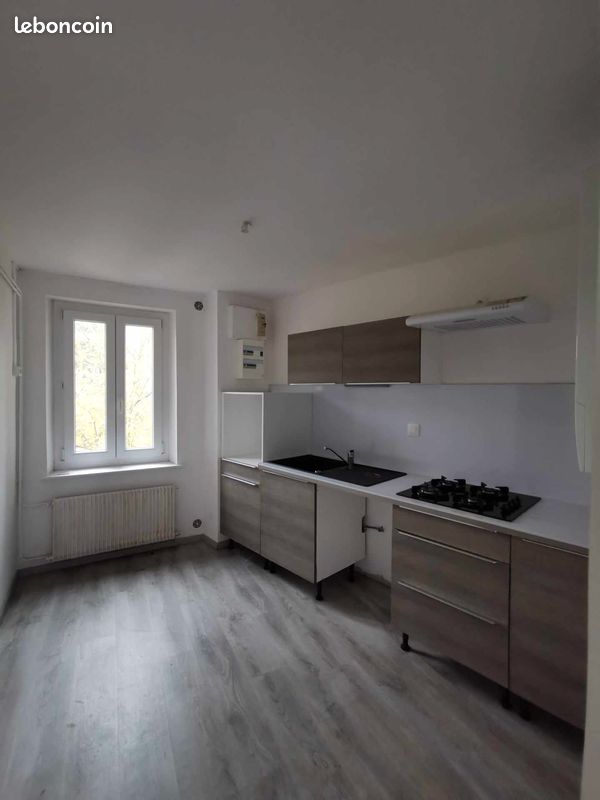 Appartement 3 pièces 80 m² · à Saint-Dié-des-Vosges · 80 m² · 720 €/mois