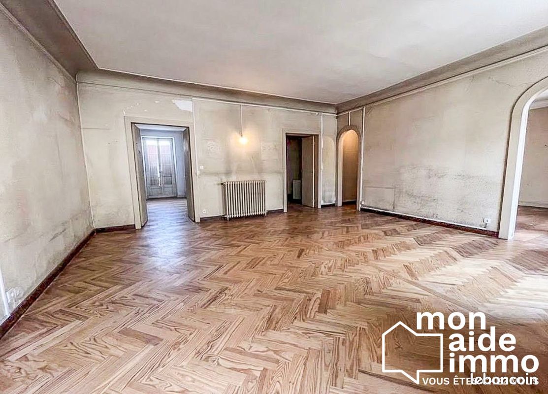 Maison 12 pièces 480 m² · à Grenade-sur-l'Adour · 480 m² · 138 000 €