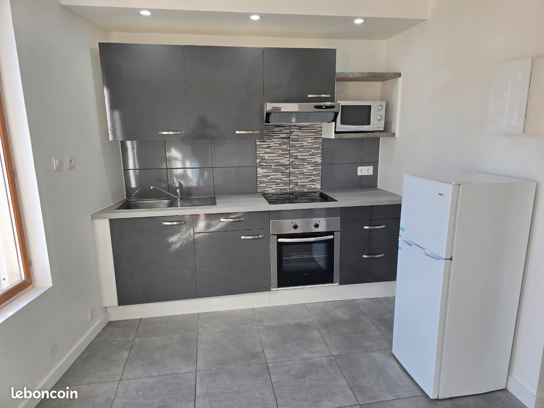 Appartement 2 pièces 28 m² · à Châtellerault · 28,2 m² · 450 €/mois
