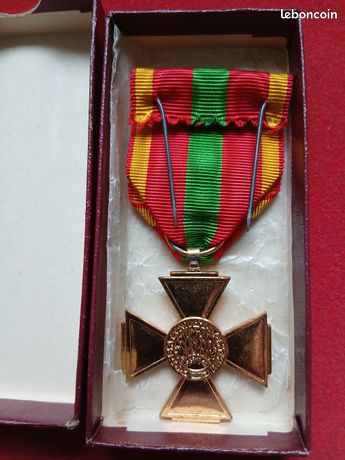 FRANCE MÉDAILLE UNC 1914-1918 Combattants Chobillon French Medal