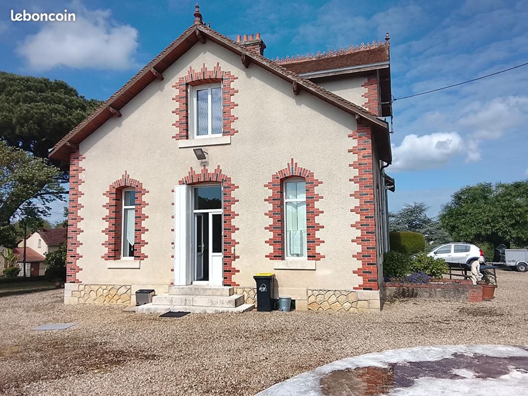 Maison 7 pièces 200 m² · à Bélâbre · 200 m² · 291 500 €