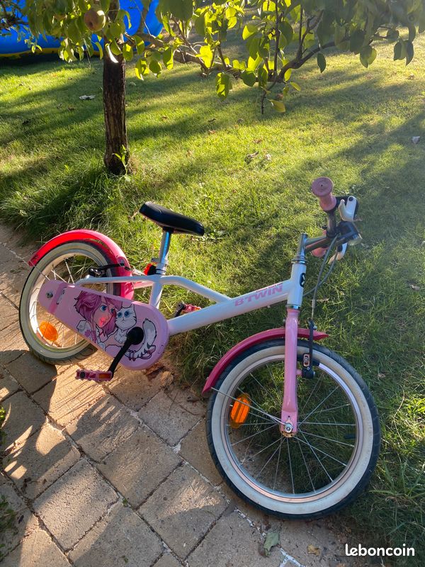 Vélo enfant B-Twin rose 16 pouces (4-7 ans) (image 2)
