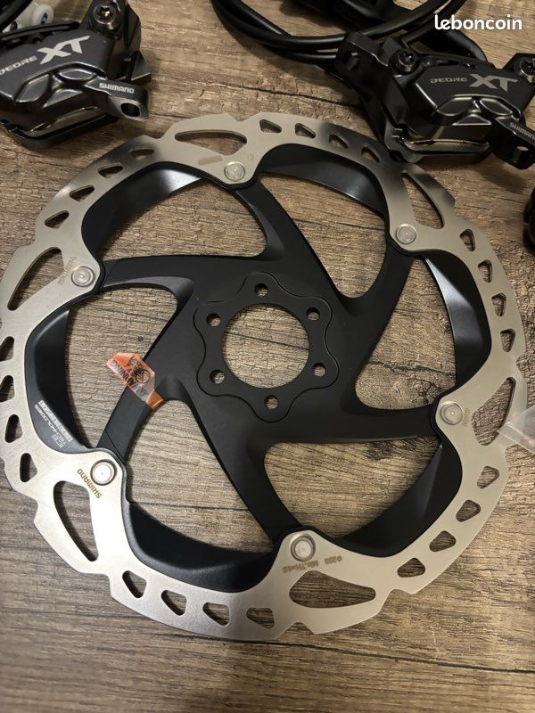 Frein à disque Shimano Deore XT BR-M8000 pour G02A résine noir - VTT