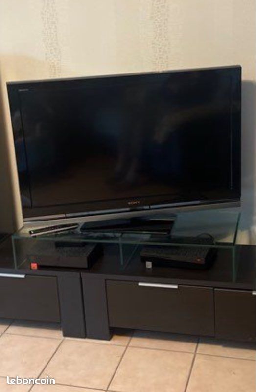 Réhausseur télé en verre (image 4)