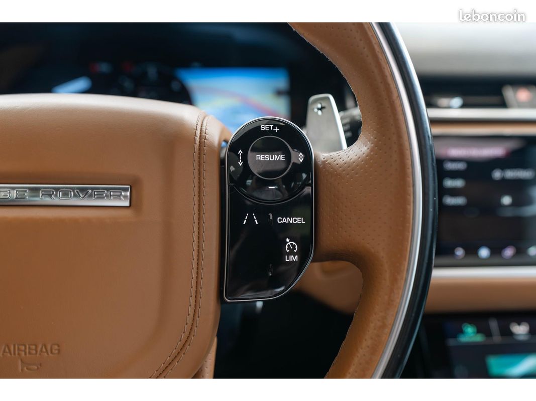 LAND ROVER RANGE ROVER VELAR 3.0 V6 D300 - BVA R-Dynamic HSE (image 24)