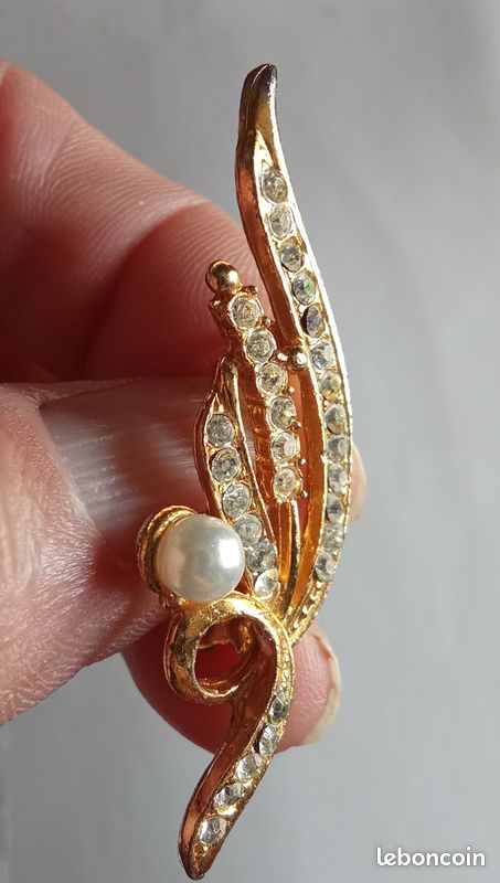 Broche Fantaisie Ancienne, Métal Doré Et Perles, Bijou Vintage Charmant