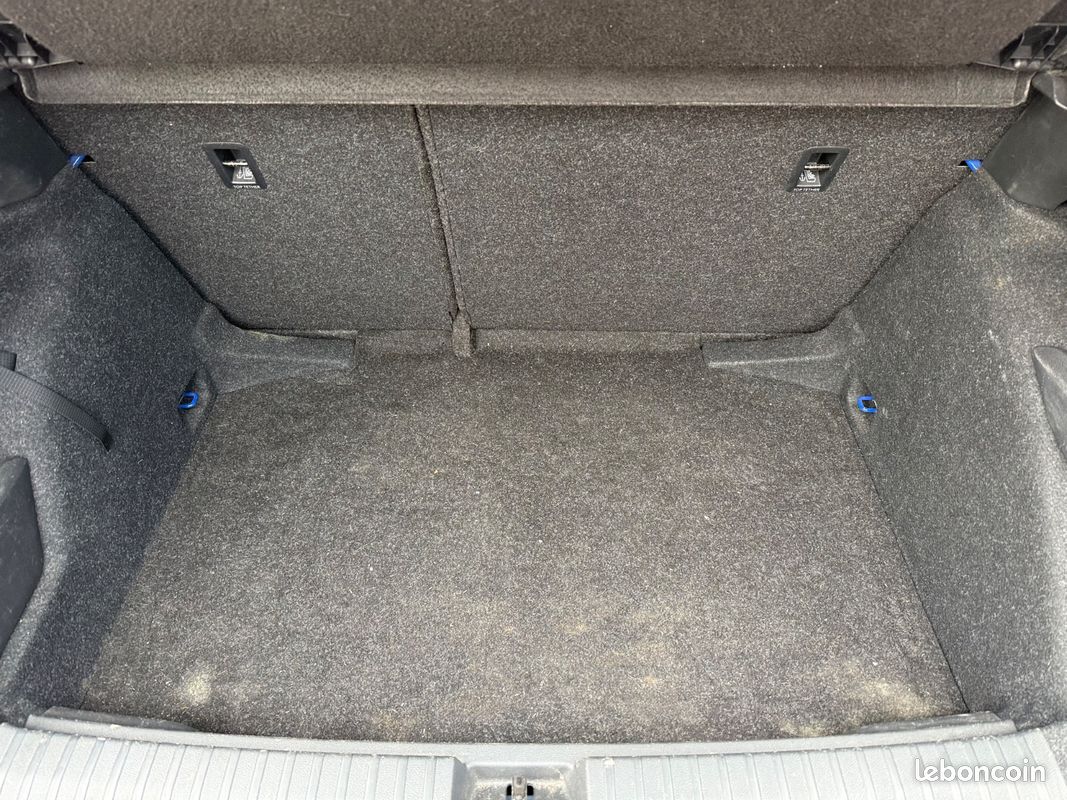 Skoda KAMIQ Active 1.0 TSI 95 ch 2022 (image 19)
