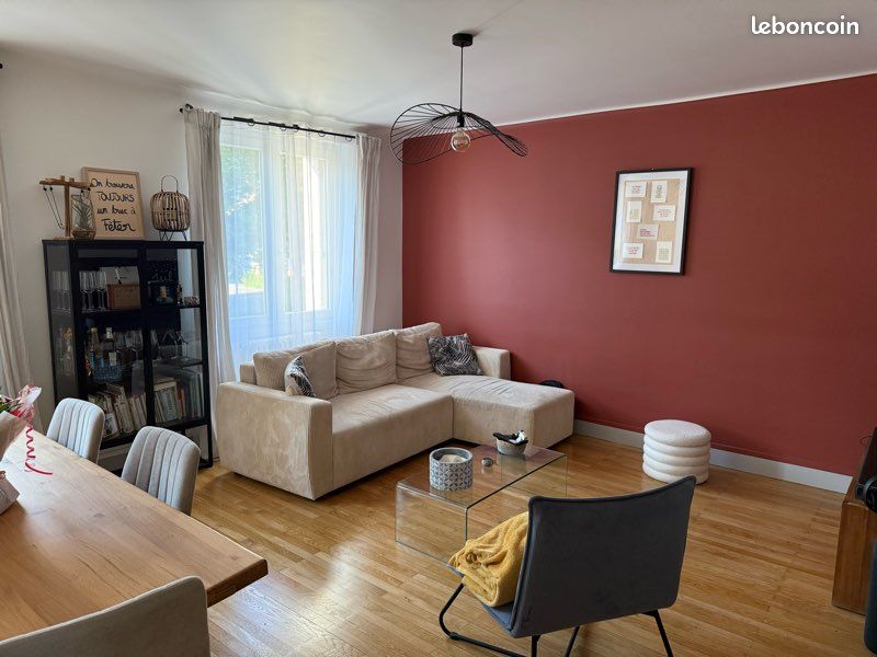 Appartement 3 pièces 75 m² · à Lons-le-Saunier · 75 m² · 142 000 €
