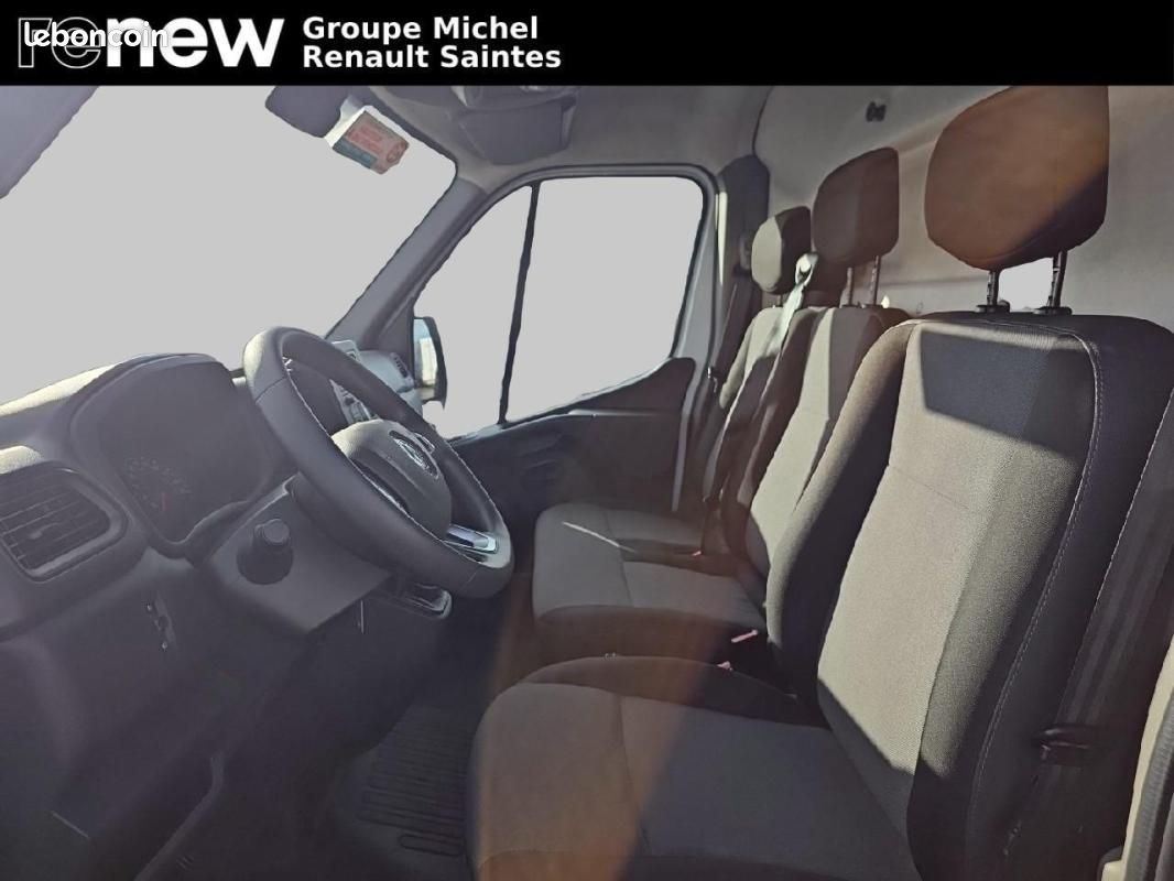 Renault Master FOURGON FGN TRAC F3500 L3H3 BLUE DCI 135 CONFORT (image 9)