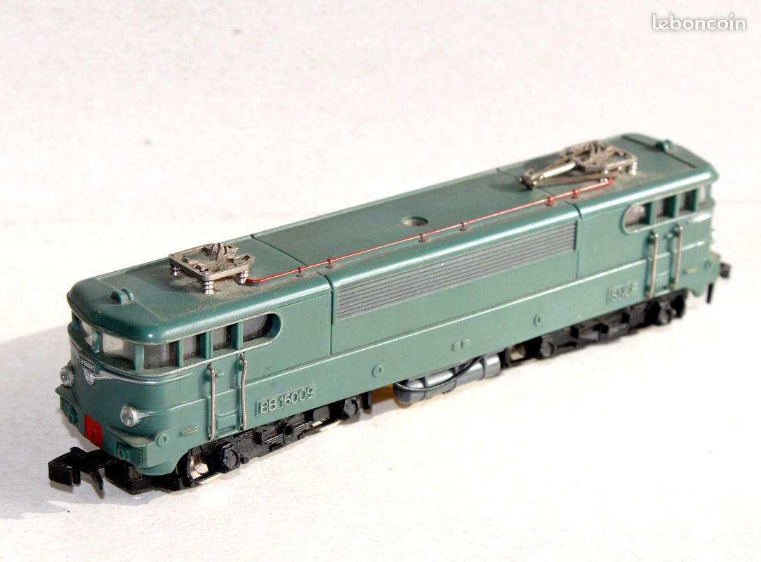 HORNBY HO CAISSE LOCOMOTIVE ELECTRIQUE BB 12061 SNCF BLEUE