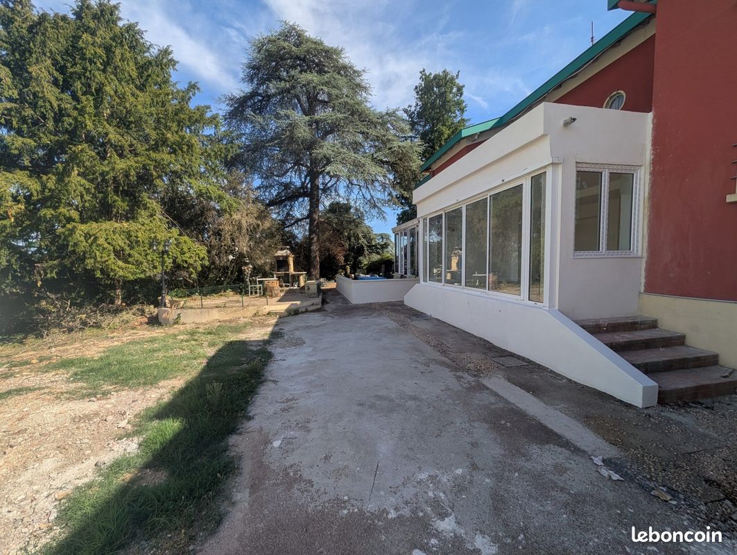 Appartement 3 pièces 72 m² · à Charbonnières-les-Bains · 72 m² · 315 000 €