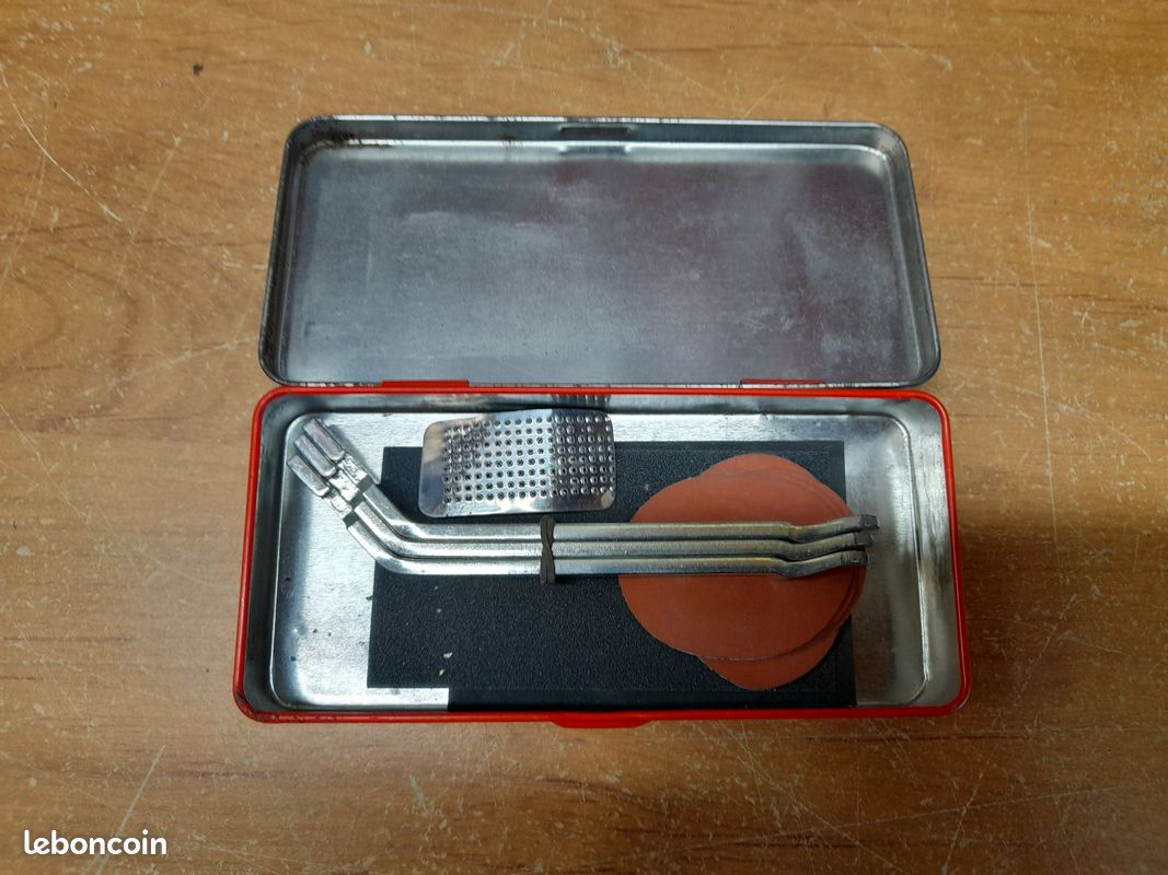 ANCIENNE BOÎTE DE Rustines Rema Tip Top Garage Velo Vintage EUR 5,00 - FR