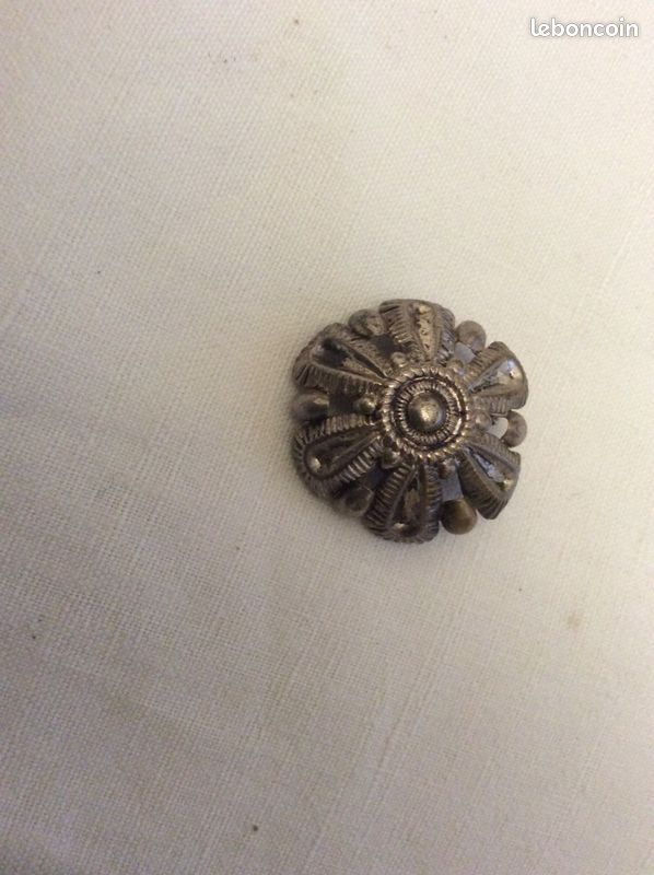 Boucles d'oreilles anciennes (image 2)