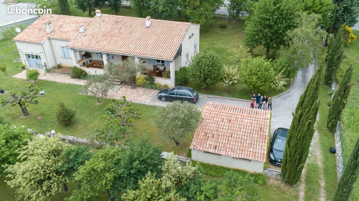 Maison 9 pièces 170 m² · à Dieulefit · 170 m² · 390 000 €