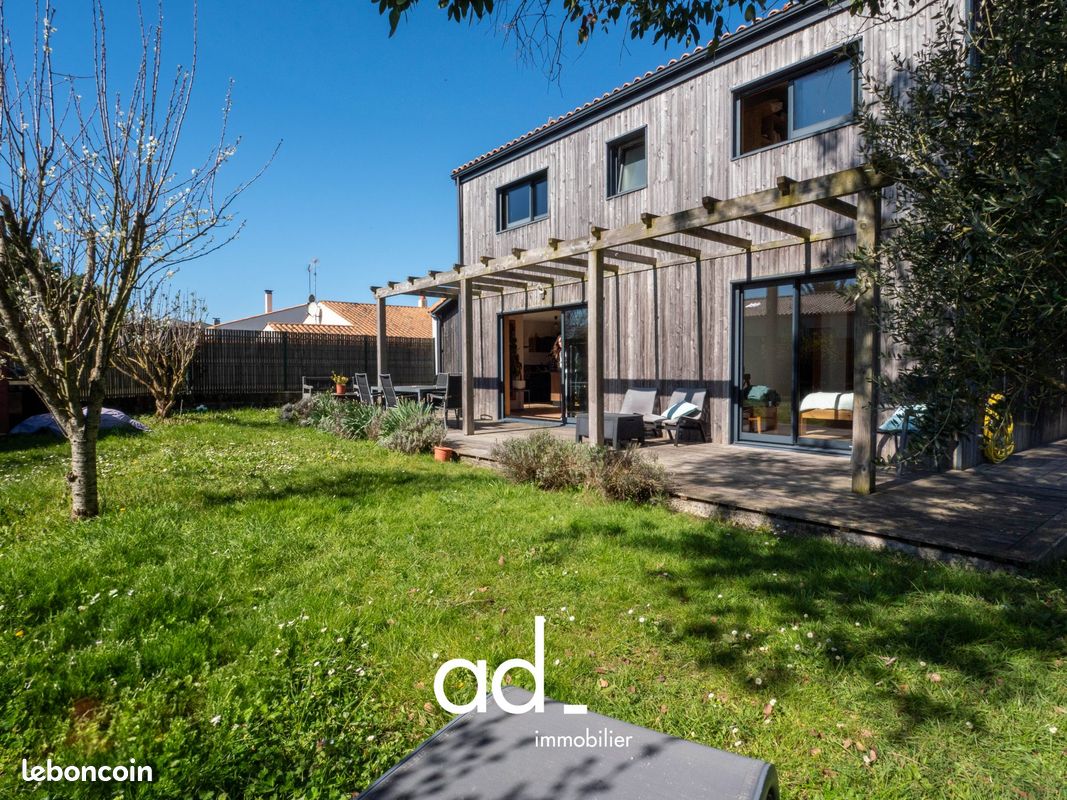 Maison 6 pièces 130 m² · à Esnandes · 130 m² · 459 000 €