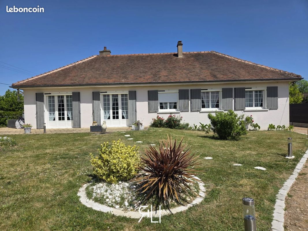 Maison 7 pièces 169 m² · à Saint-Laurent-Nouan · 169 m² · 304 500 €