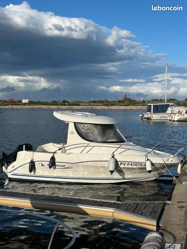 Bateau QuickSilver 540 Pilothouse (image 5)