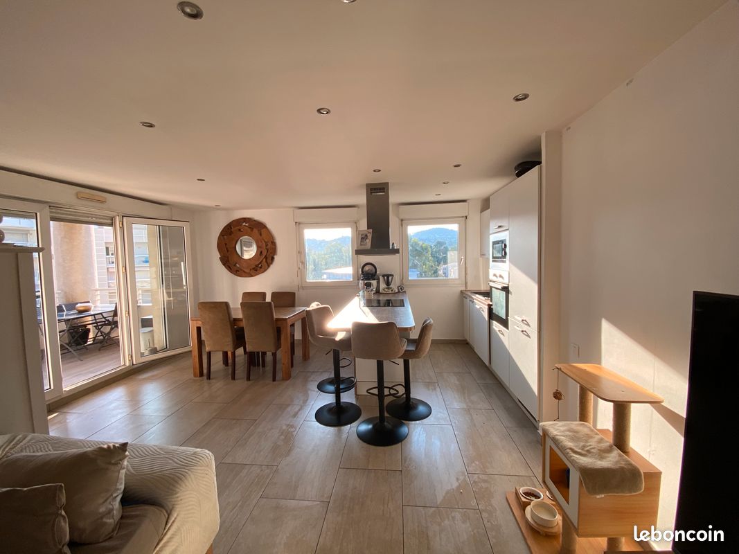 Appartement 3 pièces 72 m² · à Antibes · 72 m² · 395 000 €