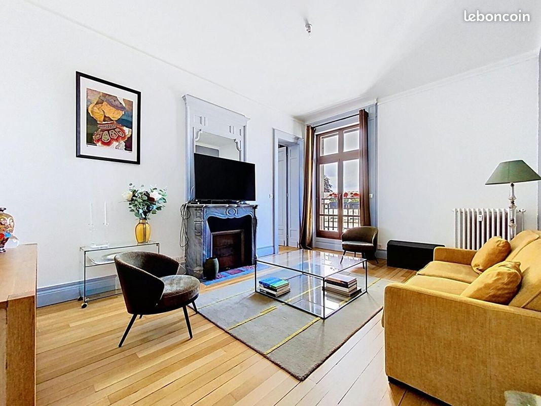 Appartement 4 pièces 166 m² · à Armentières · 166 m² · 350 000 €