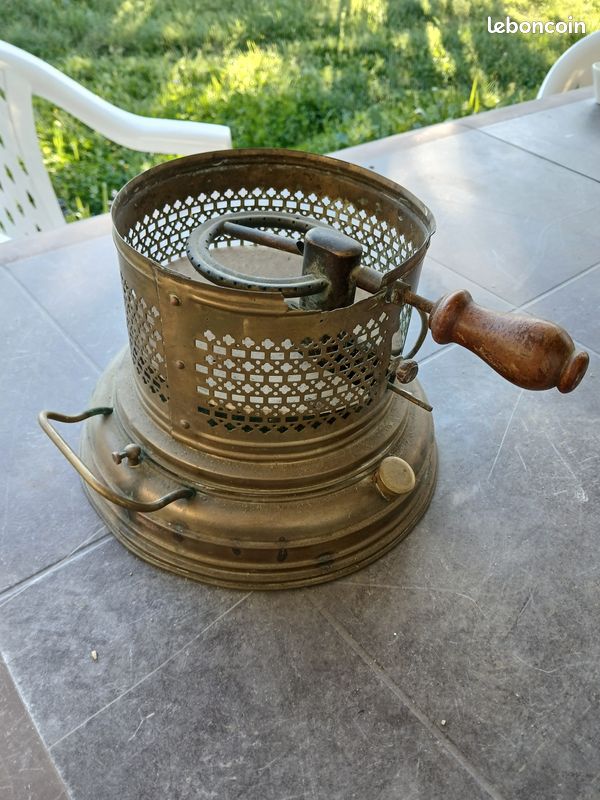 Grand Réchaud à Pétrole Ancien En Laiton – Chauffe-plat Vintage – Hauteur 26cm