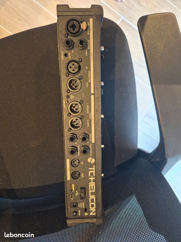 TC-Helicon VoiceLive 3 Extreme – Processeur vocal / guitare / looper – Fonctionne parfaitement (image 2)