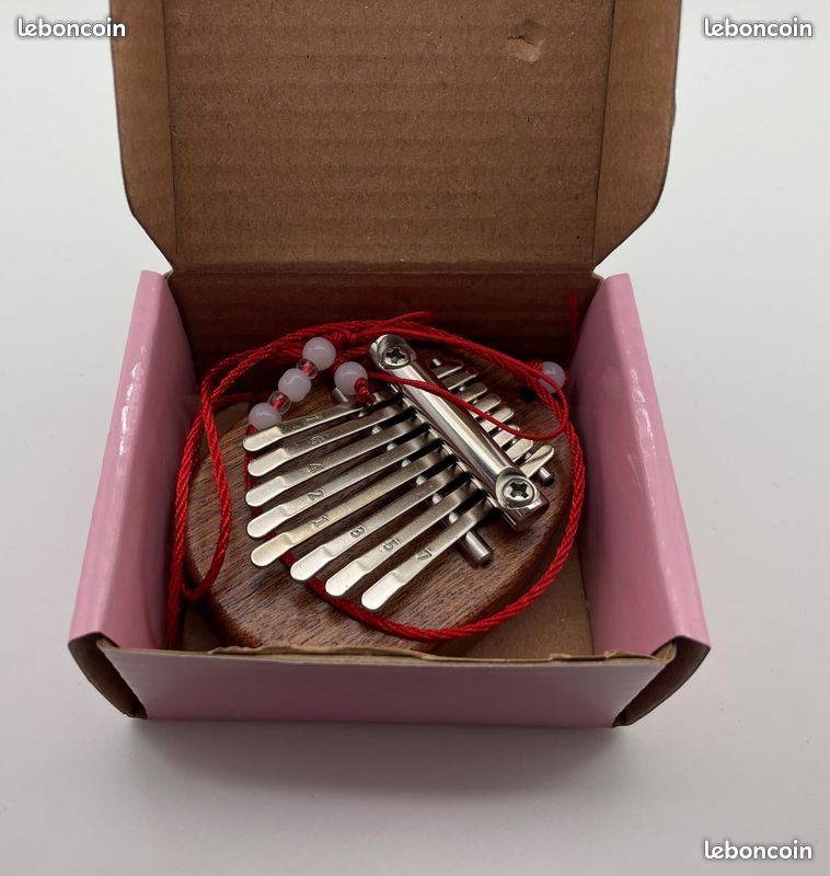 Pouce Africain Piano Mini Kalimba 17 Touches Instrument De Musique Portable Forme De Cerf Mignon, Autre Clavier, Top Prix