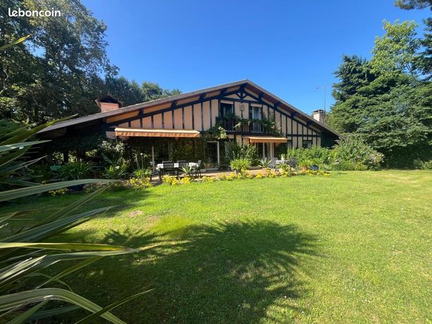 Maison 6 pièces 206 m²