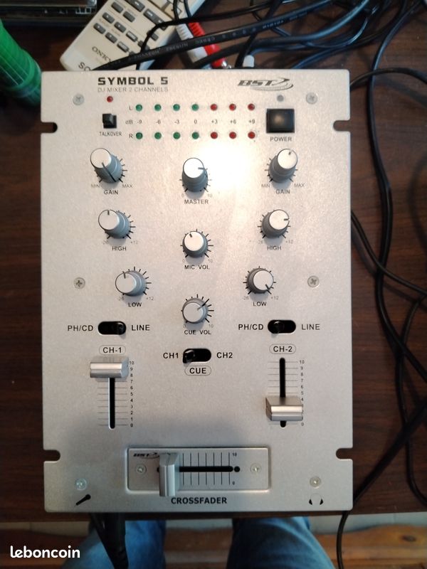 Table de mixage bst (image 1)