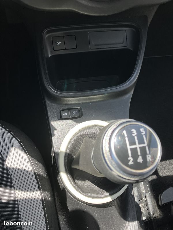 Renault Twingo 1.0 SCE - 65 ZEN (image 6)