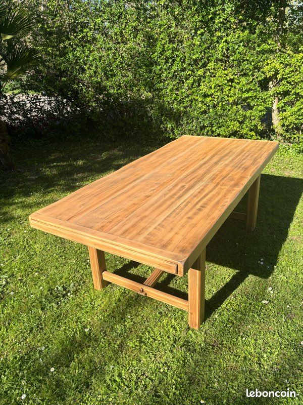 Table chêne massif rare (image 1)