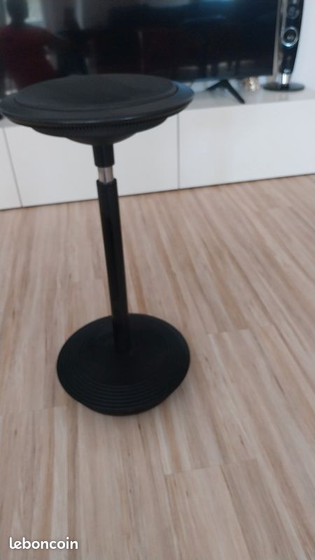 Tabouret design Wilkhahn Stitz (image 1)