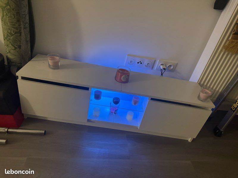 Meuble télé avec led (image 2)