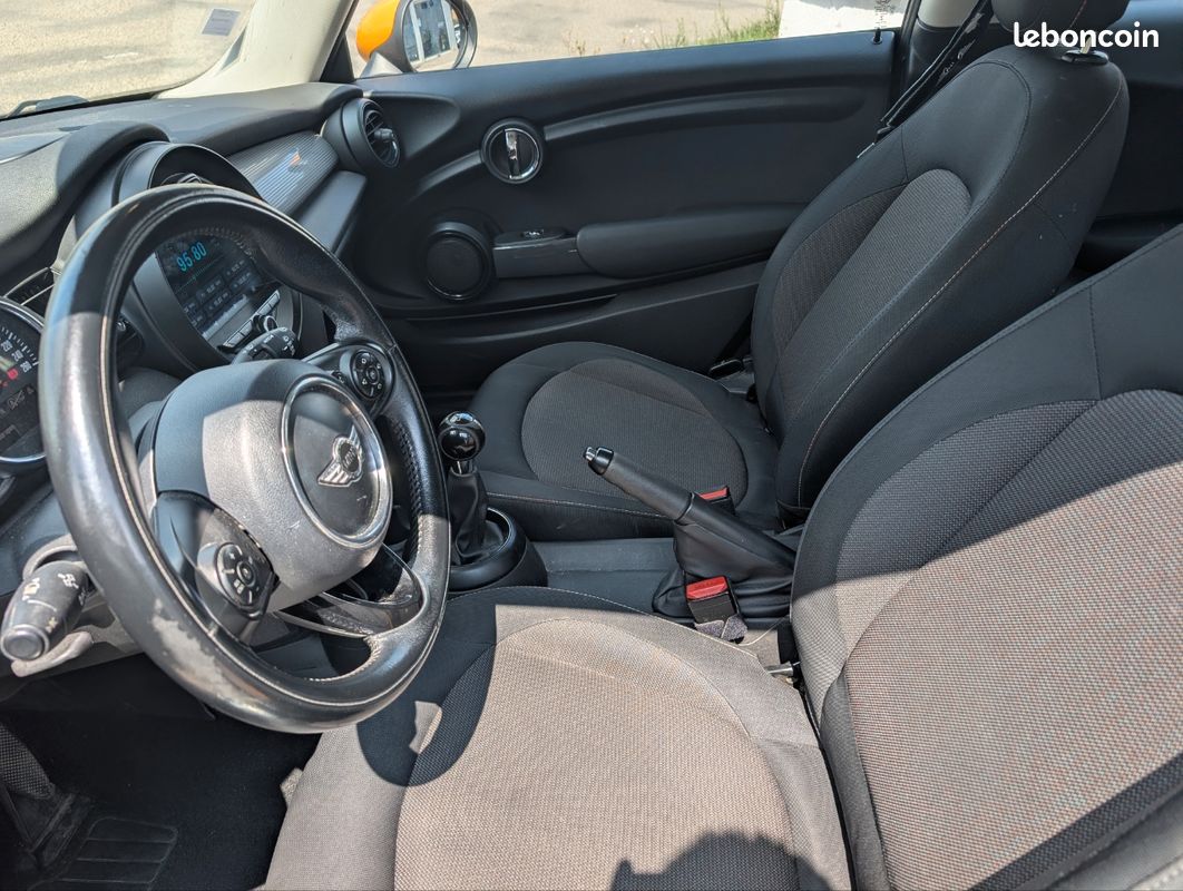 🚘Mini mini 1,2 i 102 ch Apple car play / Sièges chauffants / Clim 🚘 (image 8)