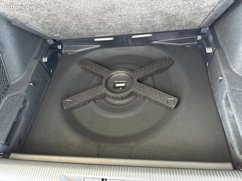Peugeot 308 SW 1.2 PureTech 130ch S&S Allure Pack EAT8 (image 23)