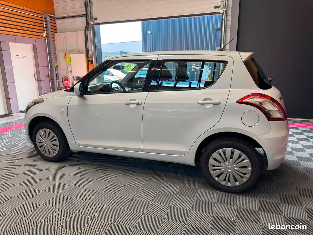 Suzuki SWIFT 1.2 94ch 4x4 PRIVILEGE (image 8)
