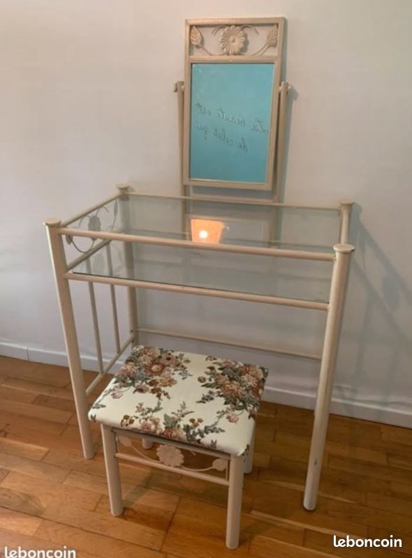 Coiffeuse de chambre style romantique (image 1)