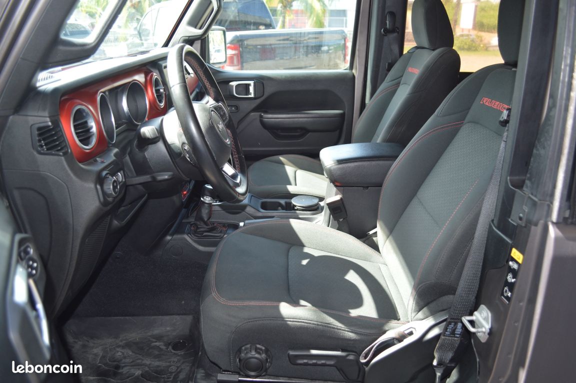Jeep Wrangler 2.0 l T 272 ch 4x4 BVA8 Rubicon (image 12)