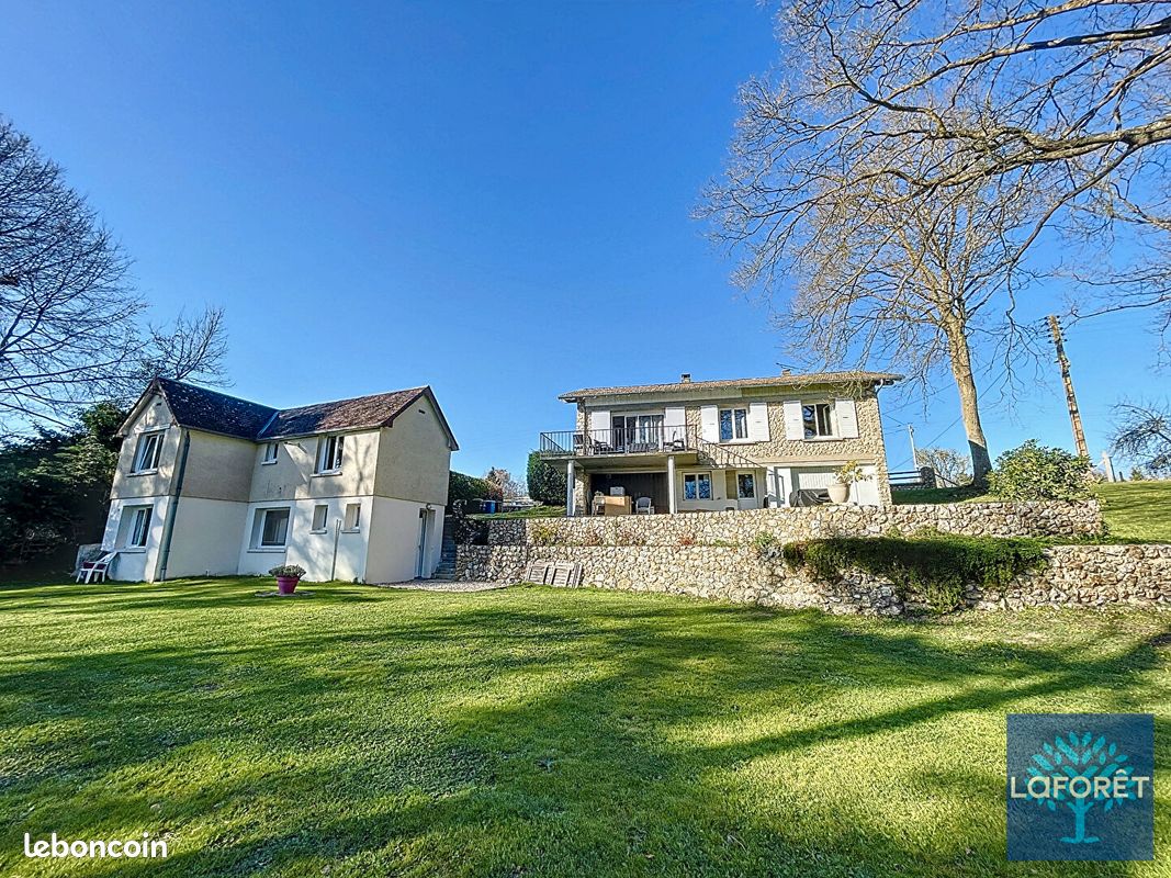 Maison 7 pièces 145 m² · à Brionne · 145 m² · 278 250 €