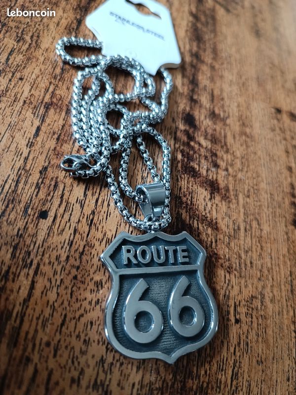 Pendentif plaque route 66 (image 1)
