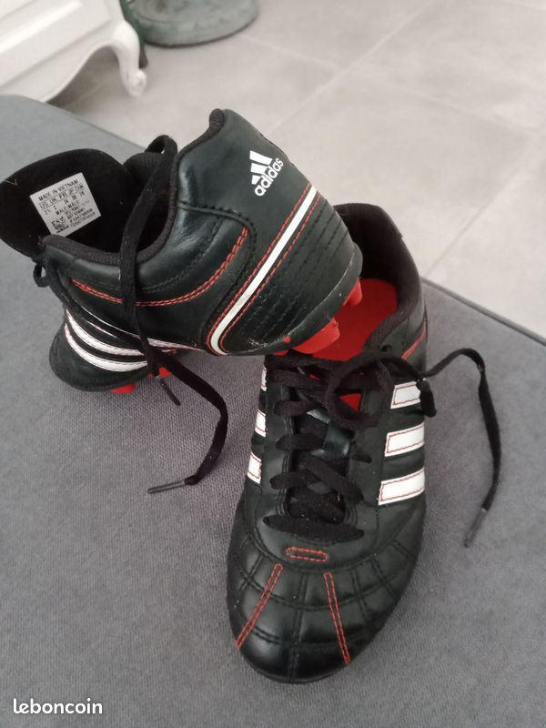 Chaussures crampons football (image 3)