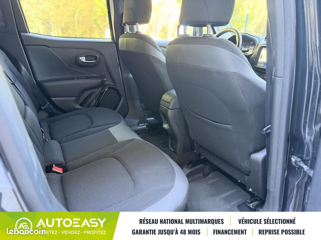 Jeep Renegade 1.6 CRD 120 BROOKLYN EDITION 2WD * ENTRETIEN ET DISTRI OK * CT OK * GARANTIE 6 MOIS (image 28)